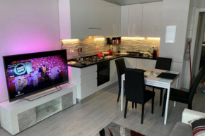 Stefano Rho Apartment Near RHO-FIERA and MILANO